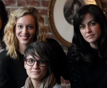 série lesbienne Féminin Féminin